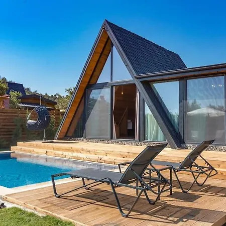 Zeytin Havuzlu Jakuzili Villa *