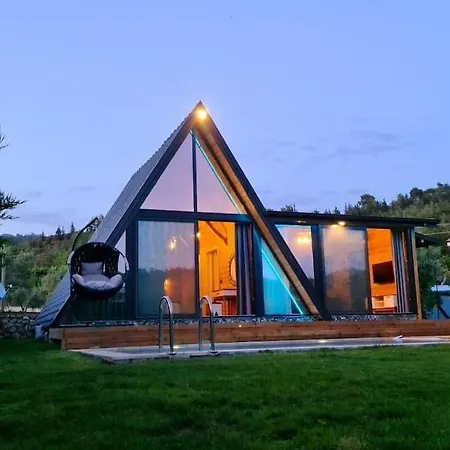 Zeytin Havuzlu Jakuzili Villa