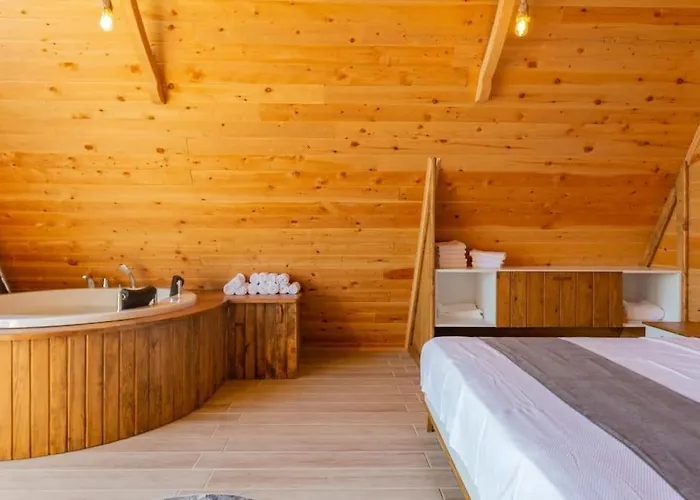 Villa Zeytin Havuzlu Jakuzili